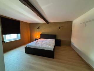 Gedeelde woning / 3 rooms house · 240 m², Marche-en-Famenne, Rue Grande