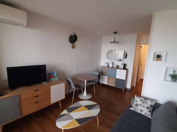 Location / Appartement 2 pièces de 30 m², Cannes, Avenue Amiral Wester Wemyss / Photo 2