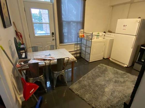 Colocation / Appartement 5 pièces de 30 m², Montréal, Rue Cartier / Photo 9