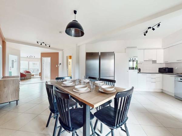 Colocation / Appartement 6 pièces de 139 m², Uccle, Rue de Stalle 89, / Photo 2