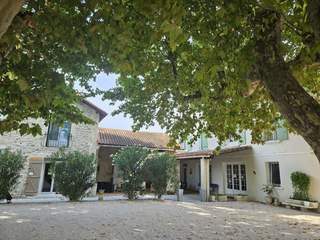 Location / Studio de 14 m², Arles, Route de Coste Basse