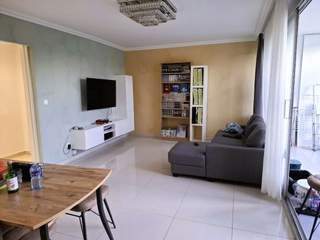 Room share / 4 rooms apartment · 87 m², Bron, Rue du Parc