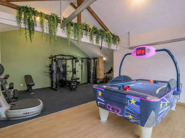 Coliving / Villa 10 pièces de 540 m², Annemasse, Rue du Jura / Photo 2