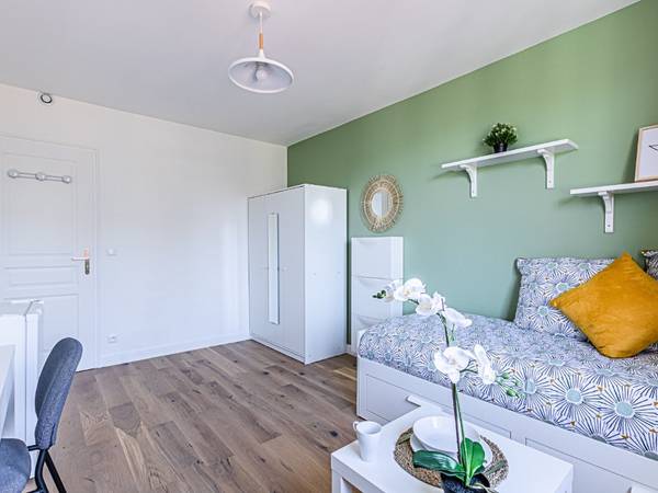 Colocation / Appartement 5 pièces de 83 m², Choisy-le-Roi, Avenue Gambetta / Photo 2