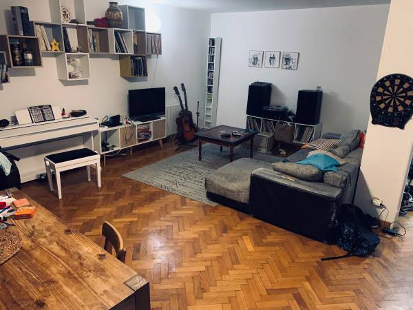 Chambre chez l'habitant / Appartement 4 pièces de 95 m², Paris, Rue Botzaris / Photo 2