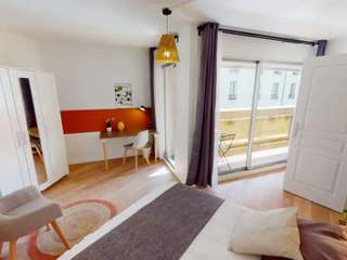 Colocation / Appartement 6 pièces de 63 m², Paris, Rue Montbrun