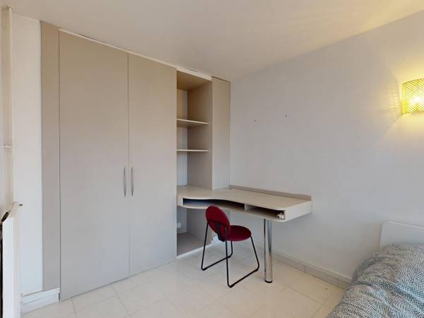 Colocation / Appartement 4 pièces de 68 m², Mont-Saint-Aignan, Parc de la Risle / Photo 2