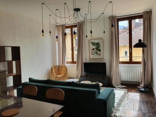 Colocation / Appartement 4 pièces de 83 m², Grenoble, Rue de la Poste