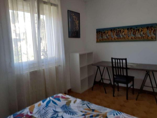 Colocation / Appartement 3 pièces de 65 m², Saint-Clément-de-Rivière / Photo 2