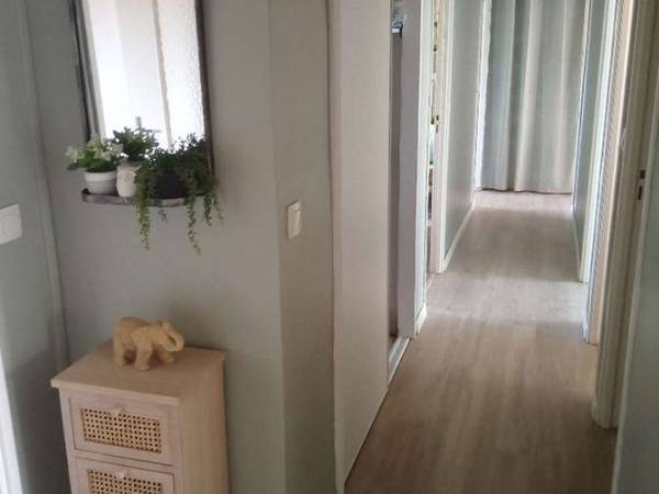 Colocation / Appartement 4 pièces de 80 m², Nîmes, Rue Jean Crespon / Photo 3