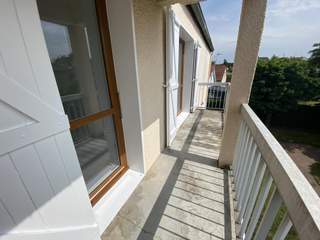 Rental / 2-bedroom flat · 49 m², Le Creusot, Rue des Acacias