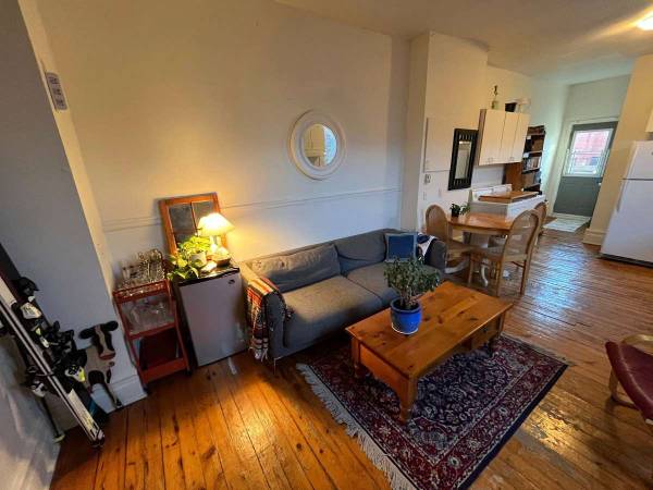 Colocation / Appartement 3 pièces de 72 m², Montréal, Avenue Coloniale / Photo 2