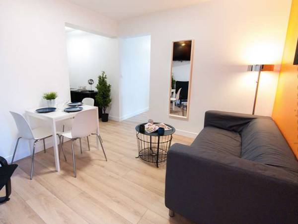 Colocation / Appartement 6 pièces de 90 m², Paris, Boulevard Masséna / Photo 2
