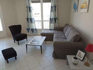 Colocation / Appartement 6 pièces de 82 m², Reims, Rue de Courlancy
