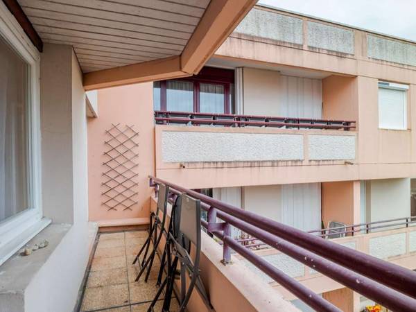 Flatsharing / 5-bedroom flat · 91 m², Guyancourt, Square Salomon Malhangu / Photo 11