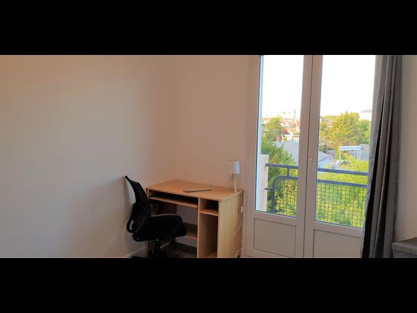 Flatsharing / 3-bedroom flat · 60 m², Saint-André-les-Vergers, Rue des Murots / Photo 2