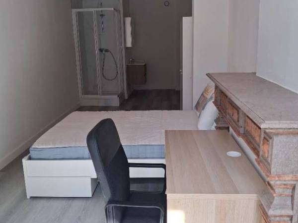 Colocation / Maison 7 pièces de 150 m², Charleroi, Avenue Marius Meurée / Photo 2