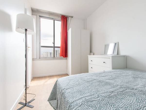 Colocation / Appartement 4 pièces de 86 m², Asnières-sur-Seine, Rue Robert Lavergne / Photo 2