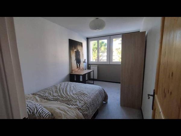 Colocation / Appartement 4 pièces de 73 m², Avignon, Avenue de Tarascon / Photo 5