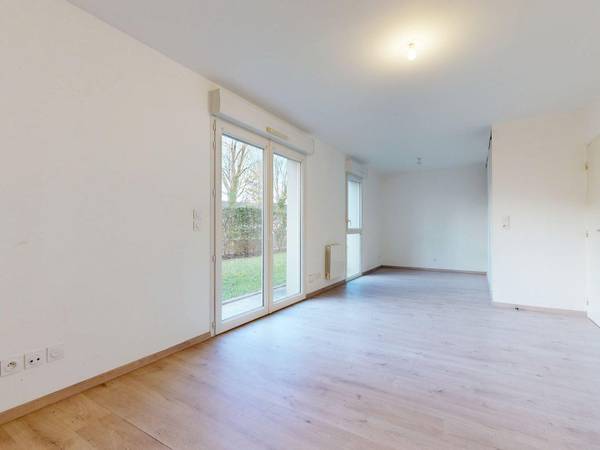Location / Appartement 1 pièce de 38 m², Nantes, Rue de Koufra / Photo 2