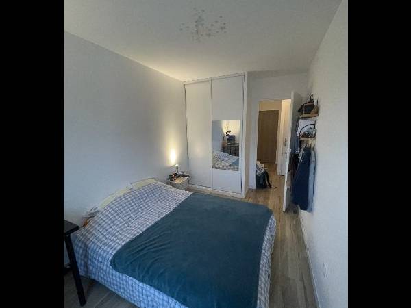Colocation / Appartement 3 pièces de 75 m², Lille, Rue de Bailleul / Photo 2
