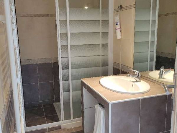 Colocation / Maison 4 pièces de 80 m², Aix-en-Provence, Chemin des Platanes / Photo 2