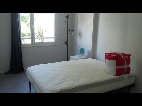 Colocation / Appartement 5 pièces de 97 m², Talence, Rue d'Alembert / Photo 8