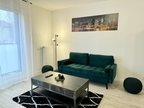 Colocation / Appartement 5 pièces de 97 m², Aubervilliers, Impasse Charles Cousin / Photo 2