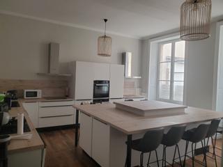 Colocation / 10 rooms residence · 280 m², Laval, Rue du Dauphin