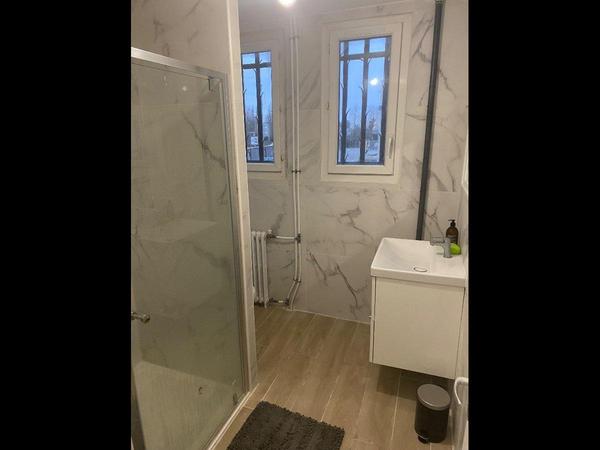 Colocation / Maison 7 pièces de 150 m², Trappes, Route de Chartres / Photo 2