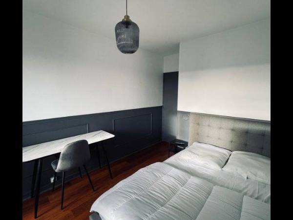 Colocation / Appartement 5 pièces de 70 m², Mérignac, Place Vincent Van Gogh / Photo 2