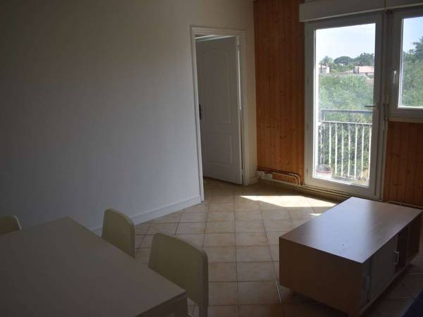 Colocation / Appartement 5 pièces de 74 m², Villenave-d'Ornon, Résidence Sarcignan / Photo 2