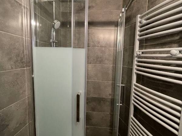 Colocation / Appartement 3 pièces de 76 m², Cergy, Rue de la Ferme / Photo 2