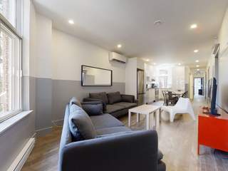 Colocation / Appartement 8 pièces de 185 m², Montréal