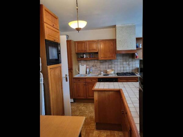 Colocation / Appartement 4 pièces de 89 m², Montigny-le-Bretonneux, Boulevard Descartes / Photo 12