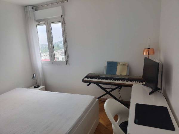 Colocation / Appartement 4 pièces de 78 m², Issy-les-Moulineaux, Esplanade Raoul Follereau / Photo 2