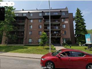 Flatsharing / 3-bedroom apartment building · 100 m², Longueuil, Rue Saint-Charles Ouest