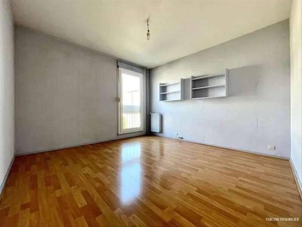 Colocation / Appartement 6 pièces de 110 m², Grenoble, Avenue de Constantine / Photo 6