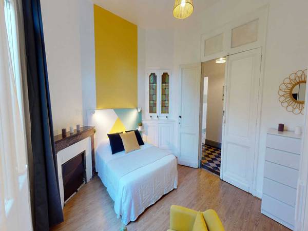 Colocation / Appartement 8 pièces de 230 m², Bordeaux, Rue Charles Monselet / Photo 2