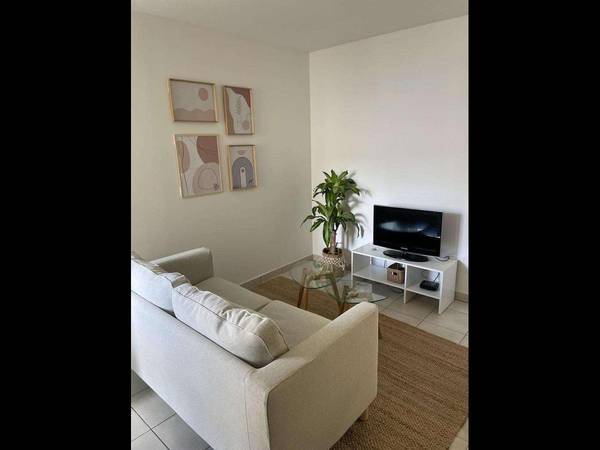 Colocation / Appartement 4 pièces de 59 m², Marseille, Boulevard Saint Jean / Photo 2