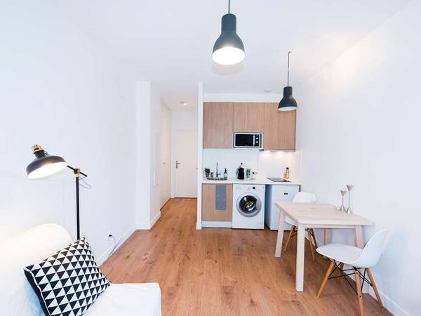 Location / Studio de 21 m², Toulon, Boulevard Maréchal Joffre / Photo 2