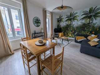 Room share / 6 rooms apartment · 85 m², Rezé, Rue Monfi