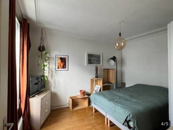 Colocation / Appartement 3 pièces de 54 m², Paris, Boulevard Barbès / Photo 2