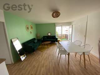 Colocation / 5 rooms apartment · 78 m², Rennes, Rue Aurélie Nemours
