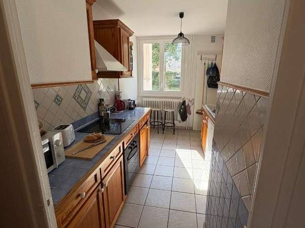 Colocation / Appartement 6 pièces de 84 m², Grenoble, Rue de la Station Ponsard / Photo 2