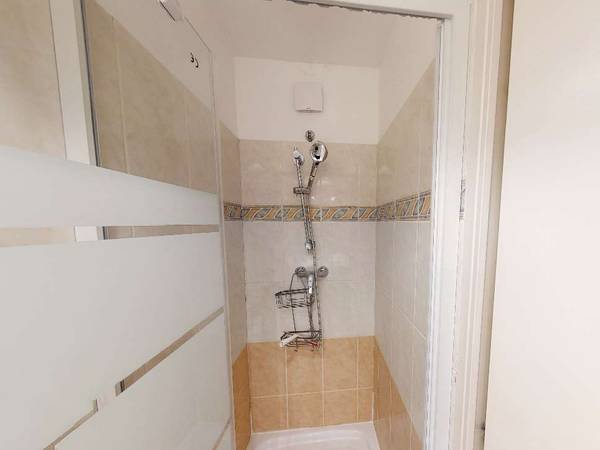Flatsharing / 6-bedroom flat · 87 m², Lyon, Rue Professeur Florence / Photo 8