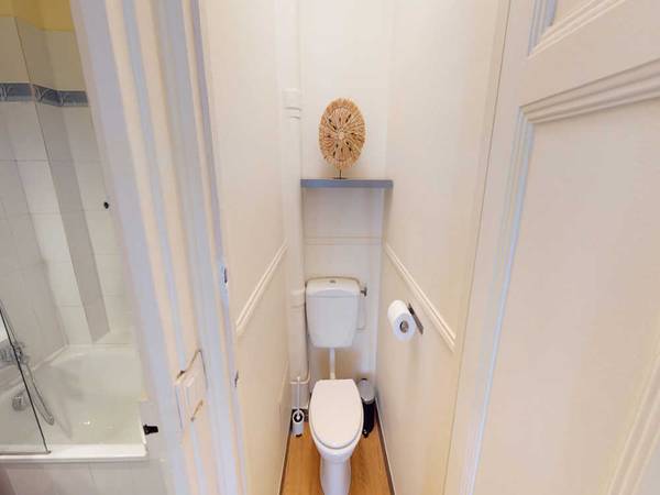 Room share / 4 rooms apartment · 90 m², Paris, Rue du Père Brottier / Photo 10