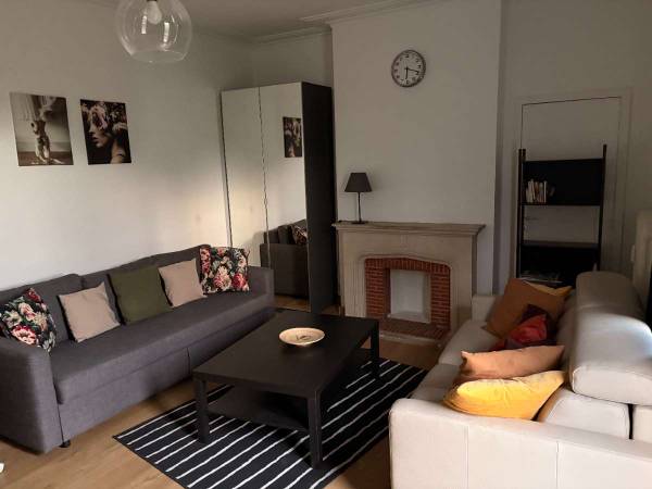 Colocation / Appartement 3 pièces de 80 m², Uccle, Avenue Montjoie / Photo 2