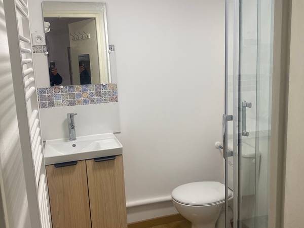 Location / Appartement 1 pièce de 25 m², Bordeaux, Impasse Râteau / Photo 5