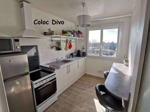 Colocation / Appartement 4 pièces de 75 m², Hérouville-Saint-Clair, Les Belles Portes / Photo 2